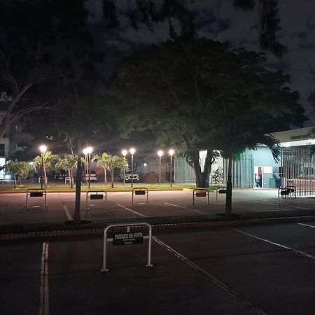 圣克鲁斯Departamento Express Airport公寓 客房 照片